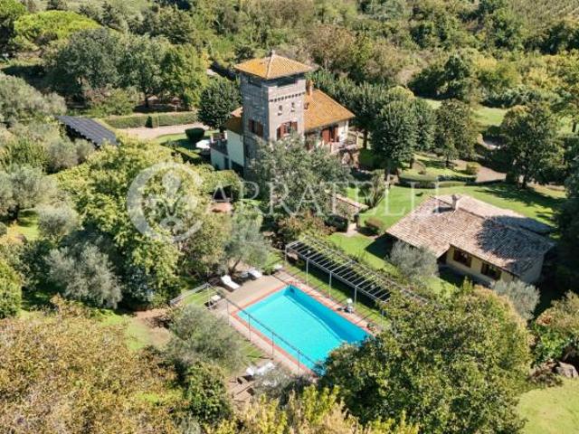 Villa Indipendente in vendita a Nepi, Lazio