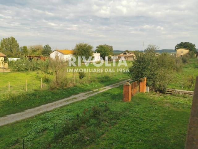 Villa Indipendente in vendita a Nepi, Lazio