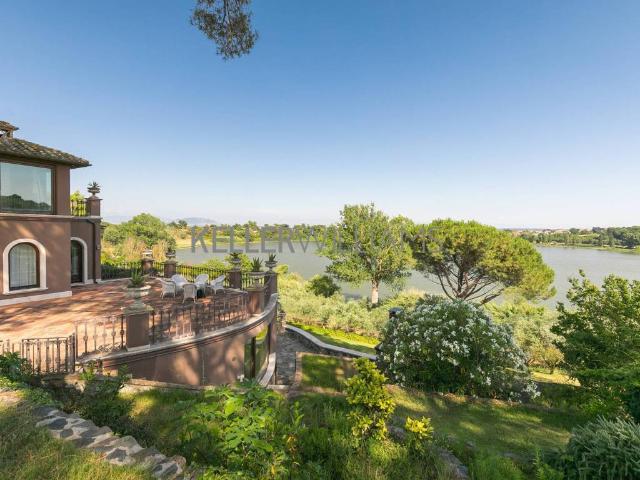 Villa Indipendente in vendita a Nepi, Lazio