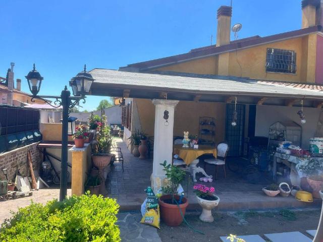 Villa Indipendente in vendita a Nepi, Lazio