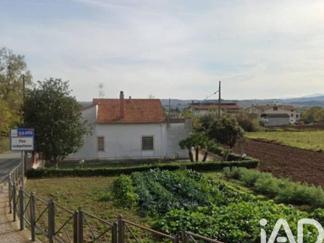 Villa Indipendente in vendita a Unione dei Comuni della Val Vibrata, Nereto
