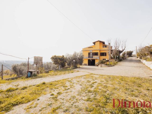 Villa Indipendente in vendita a Roma Capitale, Lazio