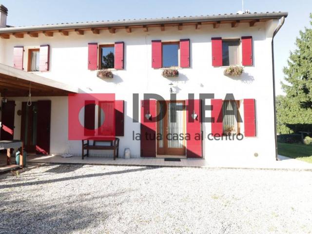 Villa Indipendente in vendita a Nervesa Della Battaglia, Veneto