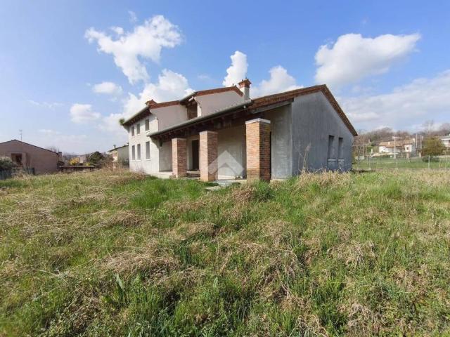 Villa Indipendente in vendita a Nervesa Della Battaglia, Veneto