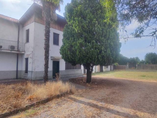 Villa Indipendente in vendita a Garbatola, Nerviano