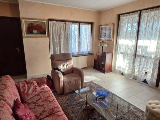 Villa Indipendente in vendita a Garbatola, Nerviano