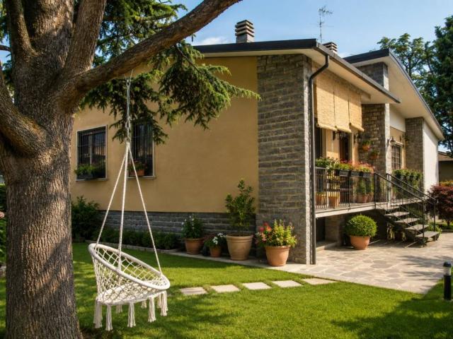 Villa Indipendente in vendita a Nerviano, Lombardia