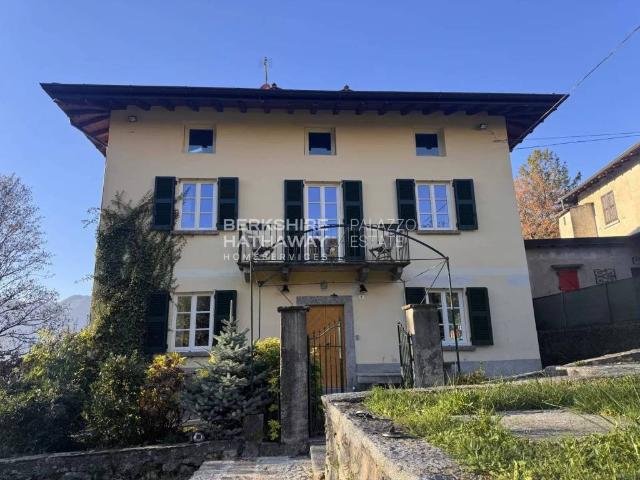Villa Indipendente in vendita a Nesso, Lombardia