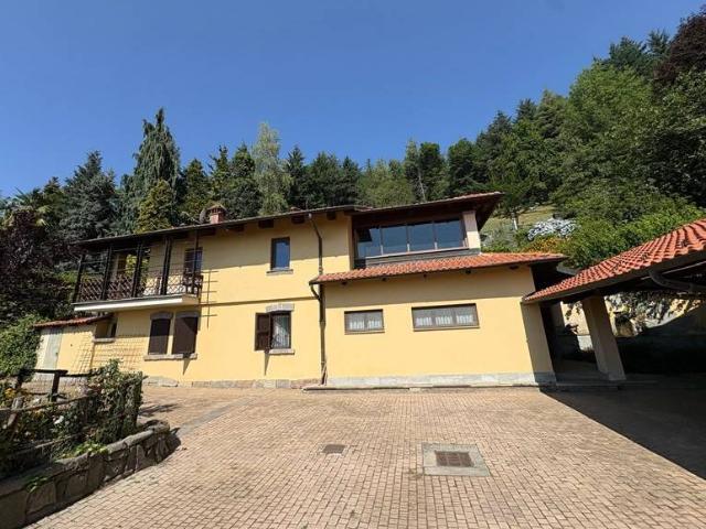 Villa Indipendente in vendita a Piemonte, Biella
