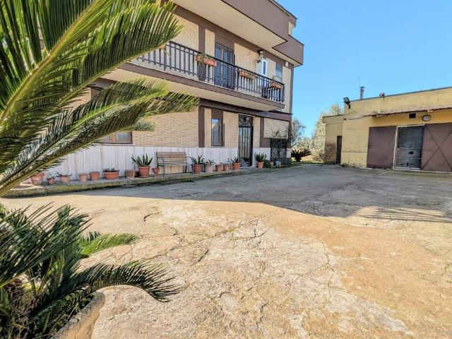 Villa Indipendente in vendita a Cretarossa, Roma Capitale