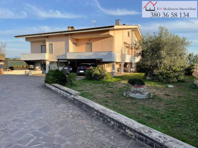 Villa Indipendente in vendita a Verdiana, Roma Capitale