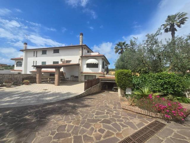 Villa Indipendente in vendita a Roma Capitale, Lazio