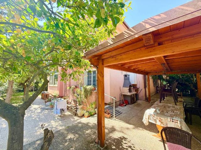 Villa Indipendente in vendita a Roma Capitale, Lazio