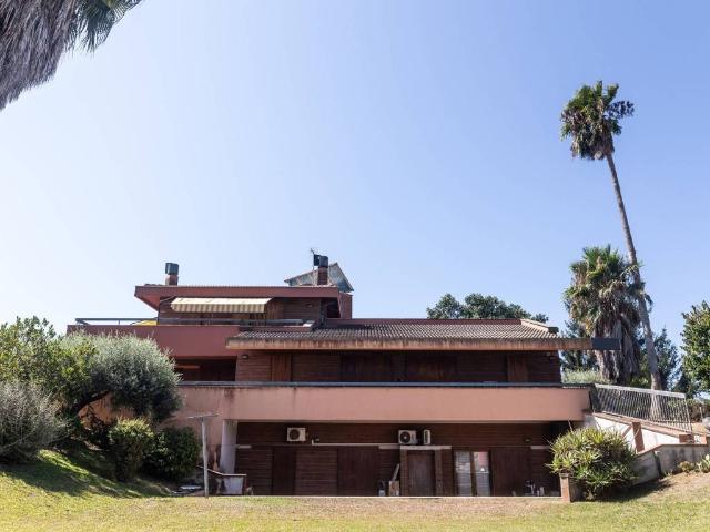 Villa Indipendente in vendita a Cretarossa, Roma Capitale