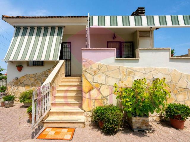 Villa Indipendente in vendita a Cioccati, Roma Capitale