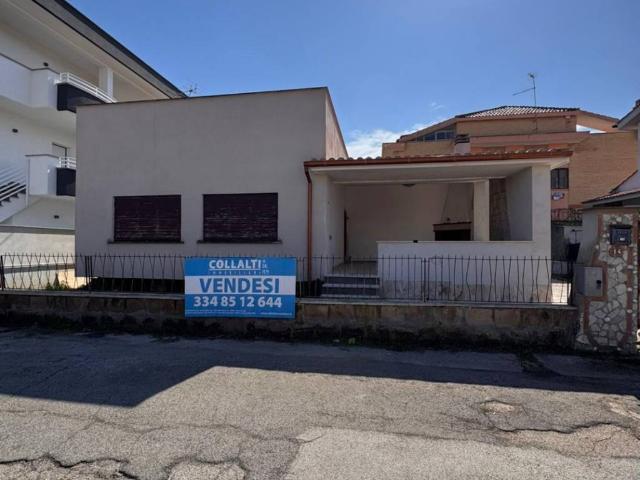 Villa Indipendente in vendita a Cioccati, Roma Capitale