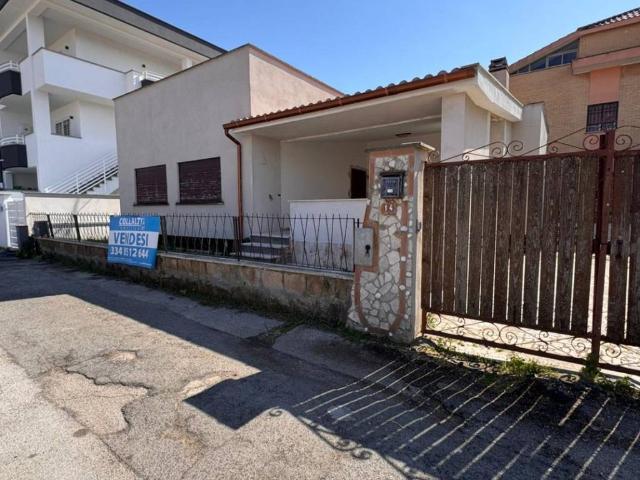 Villa Indipendente in vendita a Cioccati, Nettuno