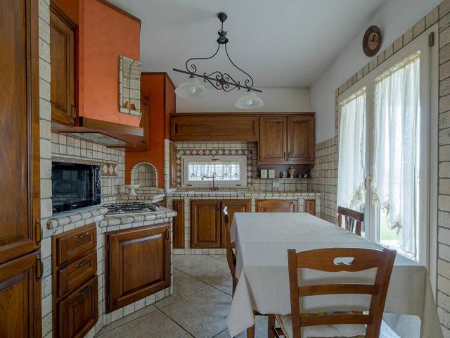 Villa Indipendente in vendita a Cretarossa, Roma Capitale