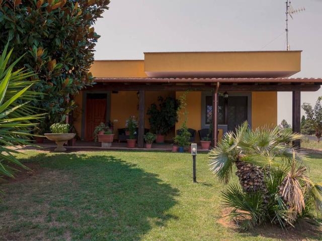 Villa Indipendente in vendita a Piscina Cardillo, Roma Capitale