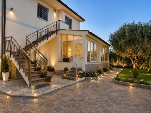 Villa Indipendente in vendita a Roma Capitale, Lazio