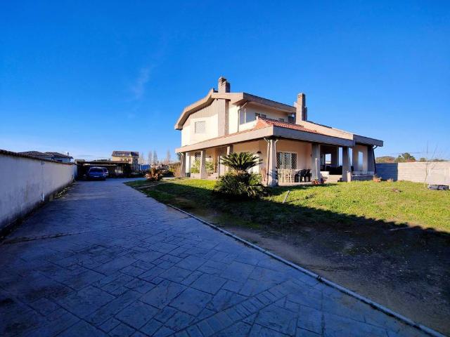 Villa Indipendente in vendita a Cretarossa, Roma Capitale