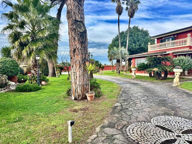 Villa Indipendente in vendita a Roma Capitale, Lazio