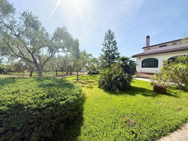 Villa Indipendente in vendita a San Giacomo, Roma Capitale