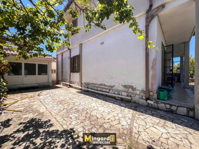 Villa Indipendente in vendita a Cretarossa, Roma Capitale