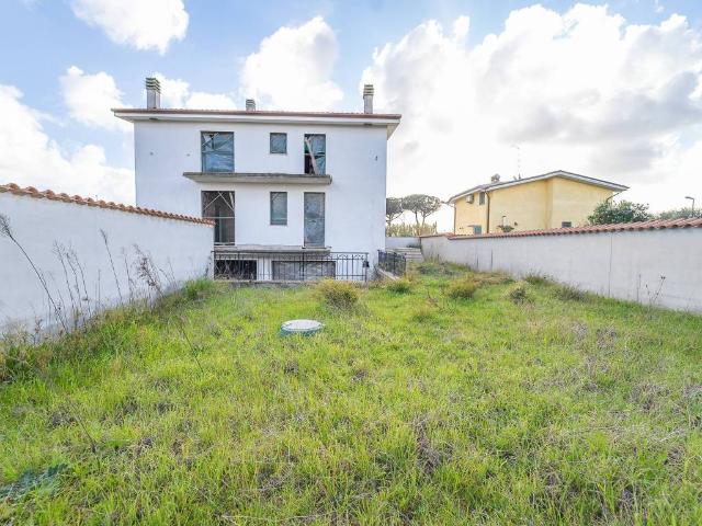 Villa Indipendente in vendita a Roma Capitale, Lazio
