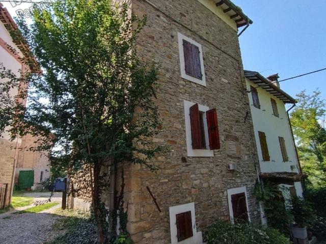 Villa Indipendente in vendita a Neviano Degli Arduini, Reggio Emilia
