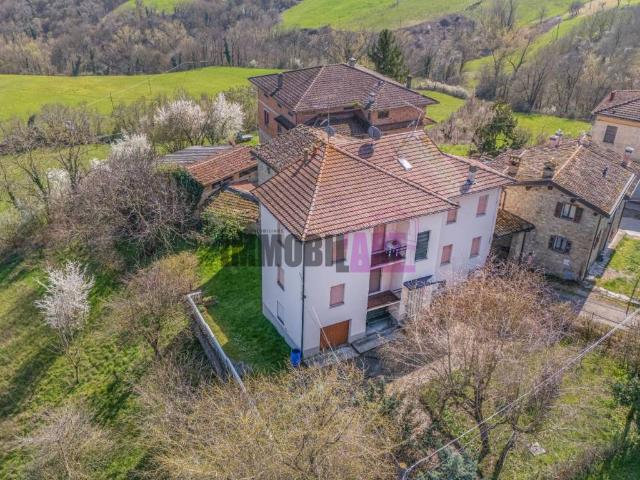 Villa Indipendente in vendita a Neviano Degli Arduini, Reggio Emilia