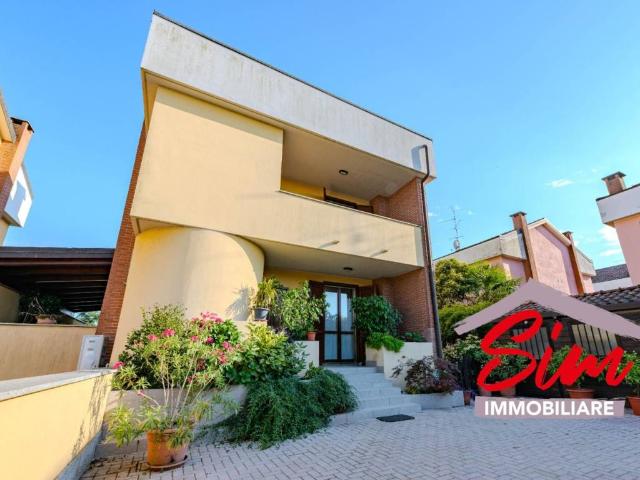 Villa Indipendente in vendita a Piemonte, Novara
