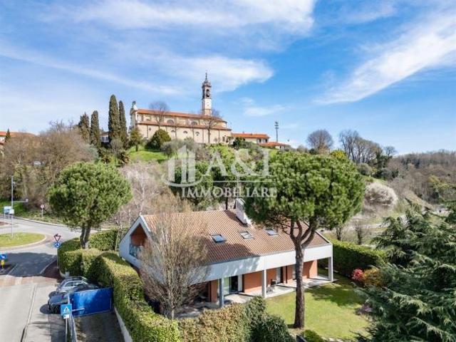 Villa Indipendente in vendita a Nibionno, Lombardia