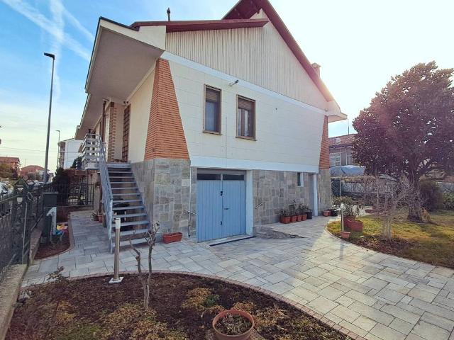 Villa Indipendente in vendita a Piemonte, Torino