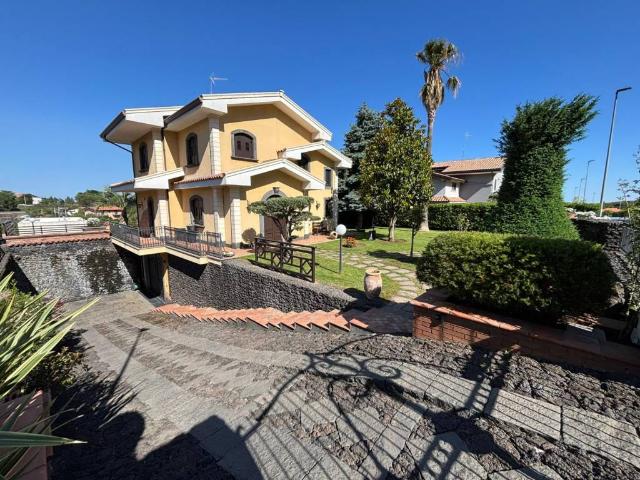 Villa Indipendente in vendita a Ragala, Nicolosi