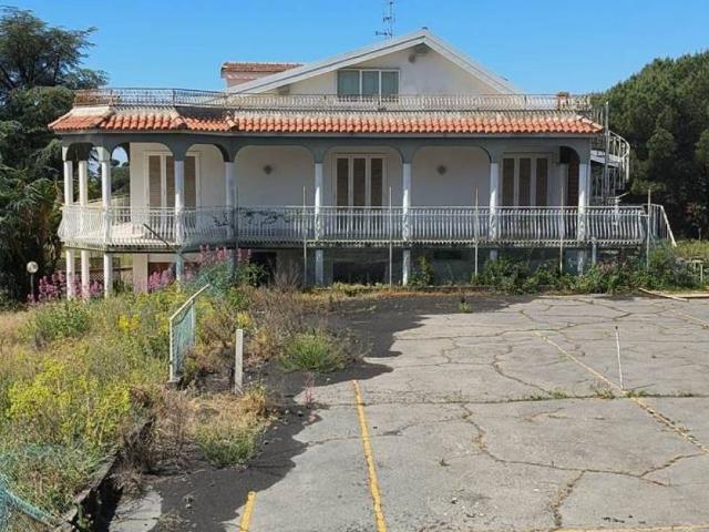 Villa Indipendente in vendita a Ragala, Nicolosi