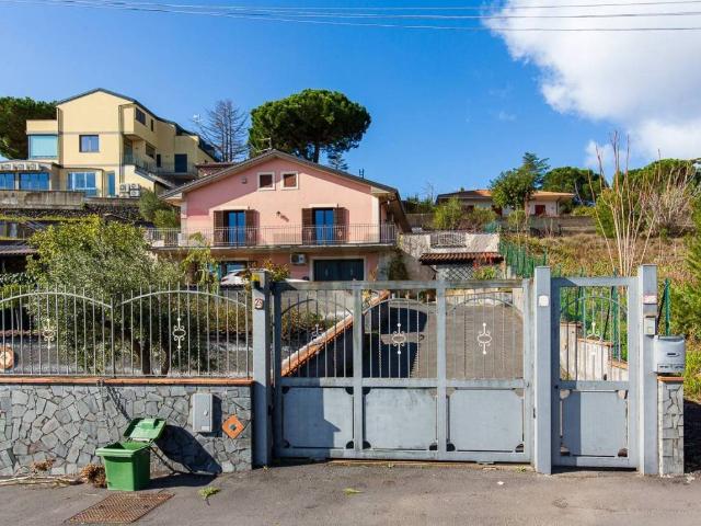Villa Indipendente in vendita a Ragala, Nicolosi