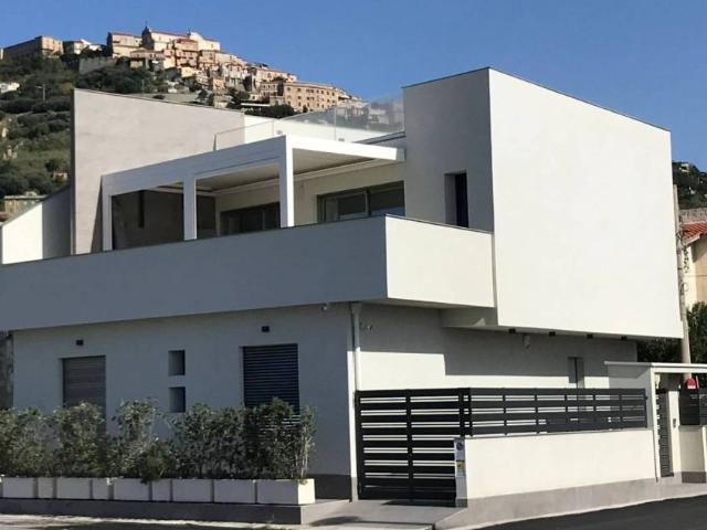 Villa Indipendente in vendita a Calabria, Vibo Valentia