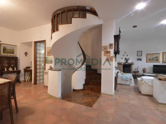 Villa Indipendente in vendita a Nizza Di Sicilia, Sicilia