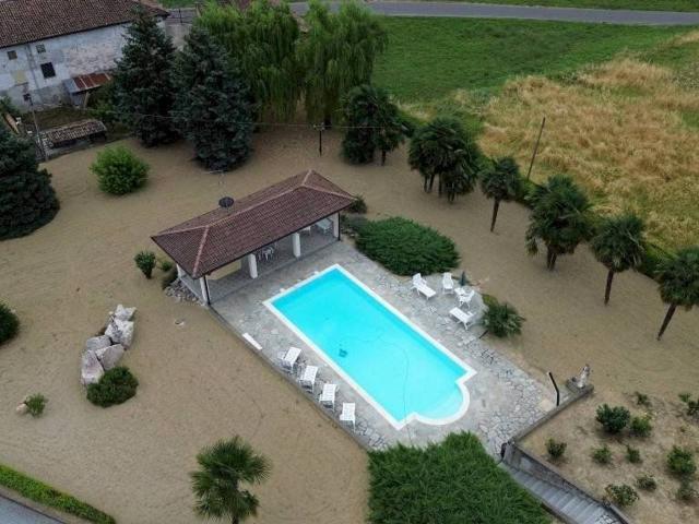Villa Indipendente in vendita a Piemonte, Asti
