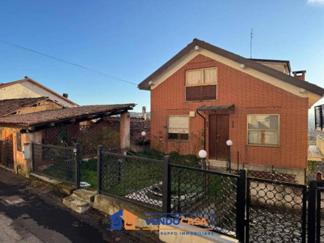 Villa Indipendente in vendita a Piemonte, Asti