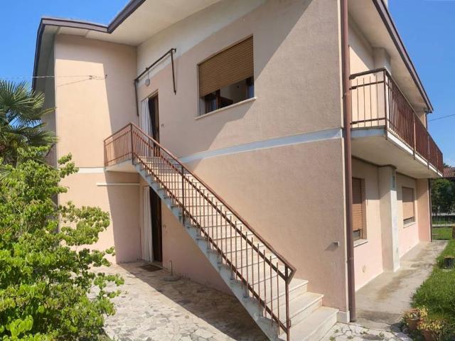 Villa Indipendente in vendita a Noale, Veneto