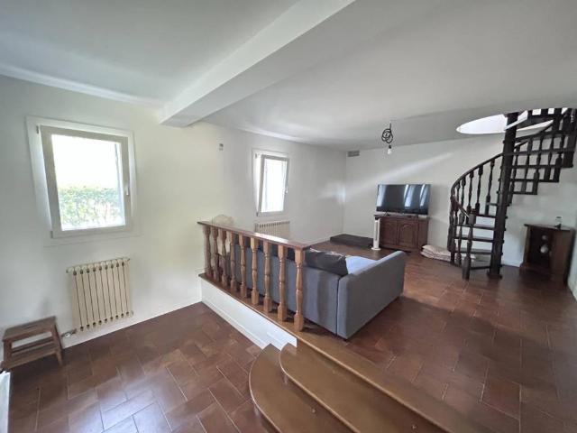 Villa Indipendente in vendita a Noale, Veneto