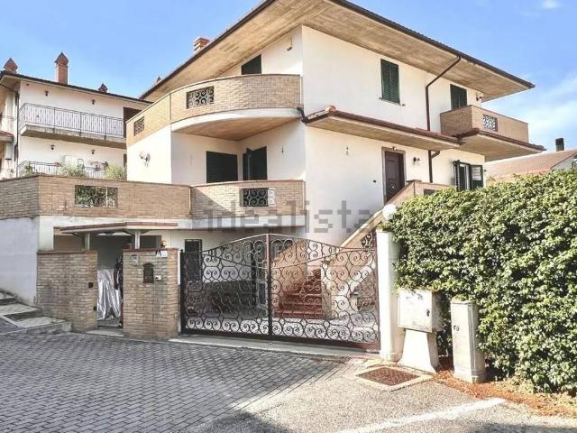 Villa Indipendente in vendita a Nocciano, Pescara
