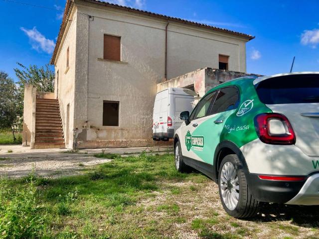Villa Indipendente in vendita a Nocciano, Abruzzo