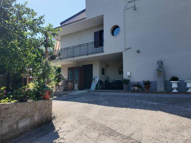Villa Indipendente in vendita a Nocera Superiore, Campania