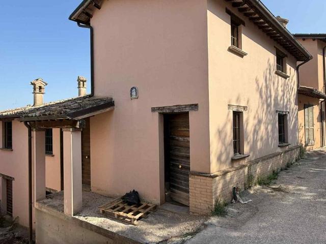 Villa Indipendente in vendita a Nocera Umbra, Umbria