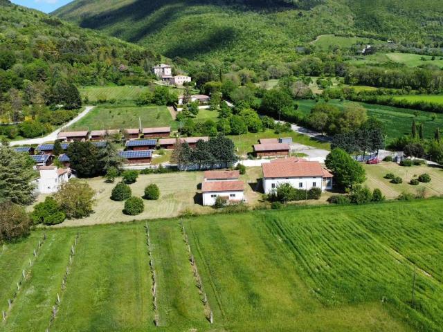 Villa Indipendente in vendita a Nocera Umbra, Umbria