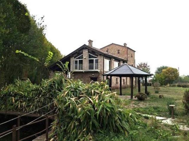Villa Indipendente in vendita a Palazzo Mariano, Noceto