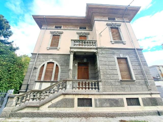 Villa Indipendente in vendita a Noceto, Reggio Emilia